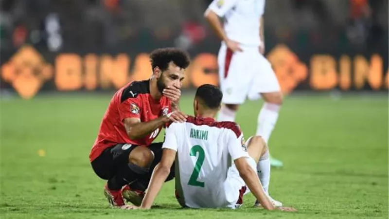بقيمة تبلغ 65 مليون يورو..حكيمي وصلاح يتعادلان في قيمة التسويق