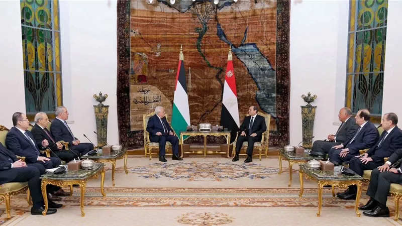 الرئيس الفلسطيني: مصر تلعب دورًا كبيرًا في دعم ومساندة القضية الفلسطينية