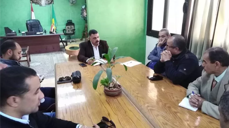 تكريم العاملين بالادارة المحلية بالمنيا للحصول على المركز الأول