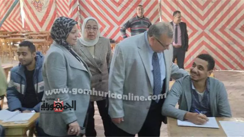 نائب رئيس جامعةالسادات يتفقد سيرالإمتحانات بكليتى الحقوق والطفولة