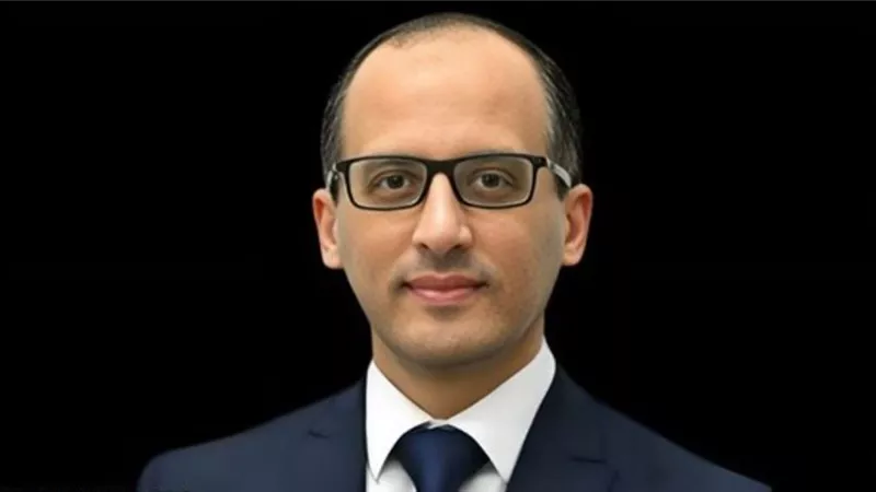 الحكومة تعلن إصدار بطاقات مصرفية مميكنة للوافدين حديثًا لاستخدامها بالتعاملات