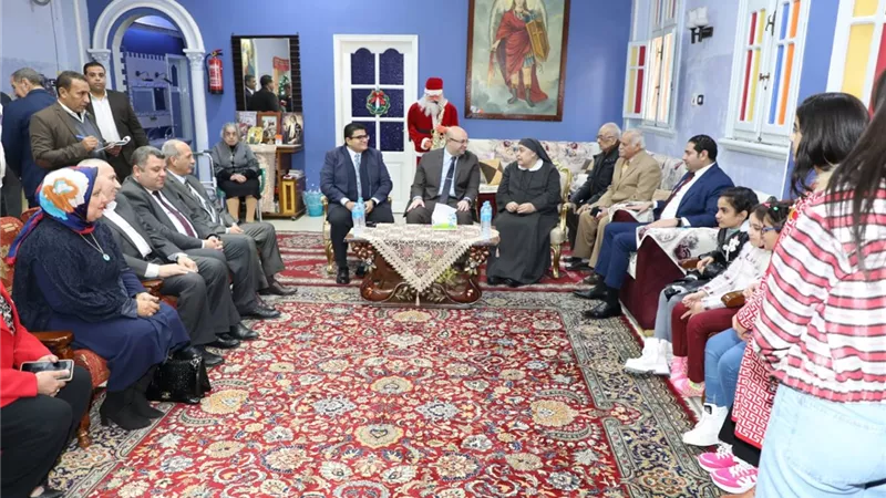 محافظ بني سويف يزور دار أيتام صديقات الكتاب المُقدّس