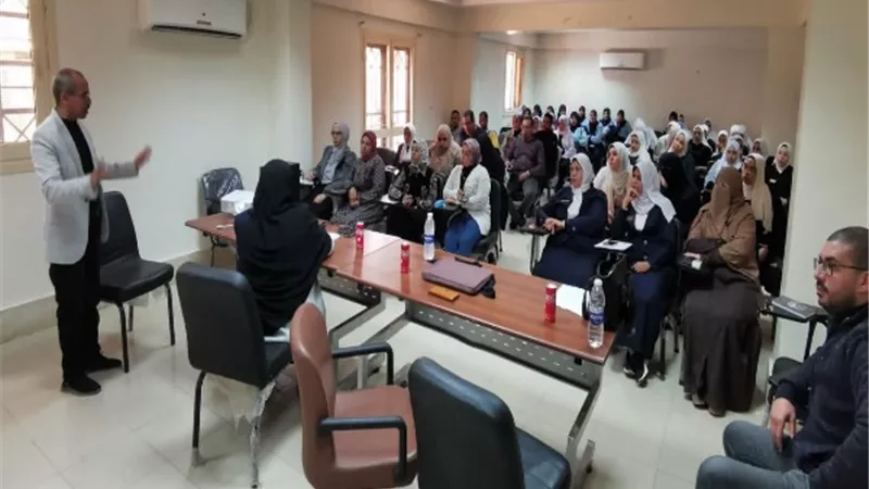 وزارةالعمل تطلق مبادرة للتوعية بمخاطر الهجرة غيرالشرعية بالمنوفية