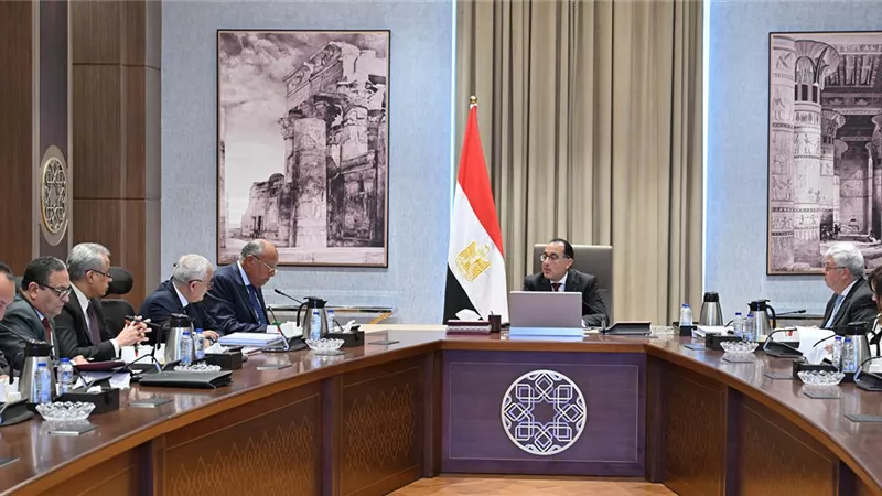 رئيس الوزراء يتابع ملف تصدير الكوادر والعمالة المصرية للخارج