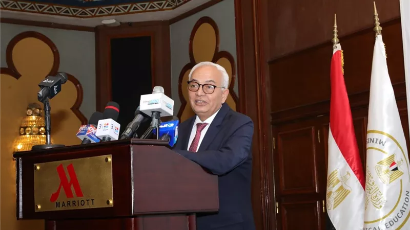 التعليم تعلن موعد امتحانات المصريين في الخارج