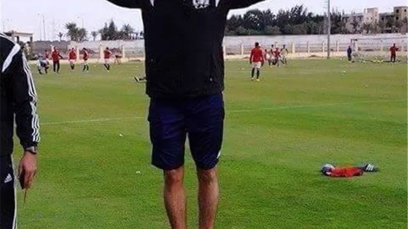 إبراهيم نور الدين : وقفت على الكرة قبل رمضان صبحي.. شاهد