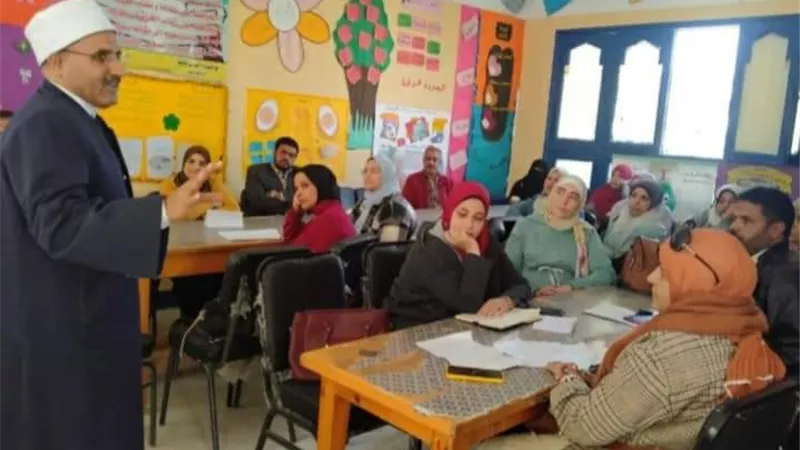 بدء دورات الترقي لمعلمي الأزهر الشريف بمنطقة السويس الأزهرية