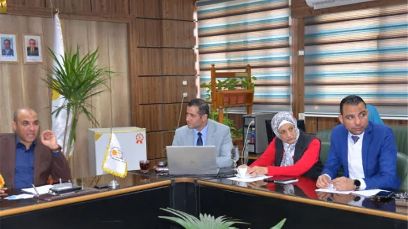 مركز دعم المجتمع المدني بجامعة أسيوط يعقد أولى اجتماعاته