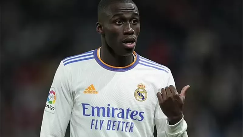 شاهد .. ميندى يتقدم لريال مدريد بـ 