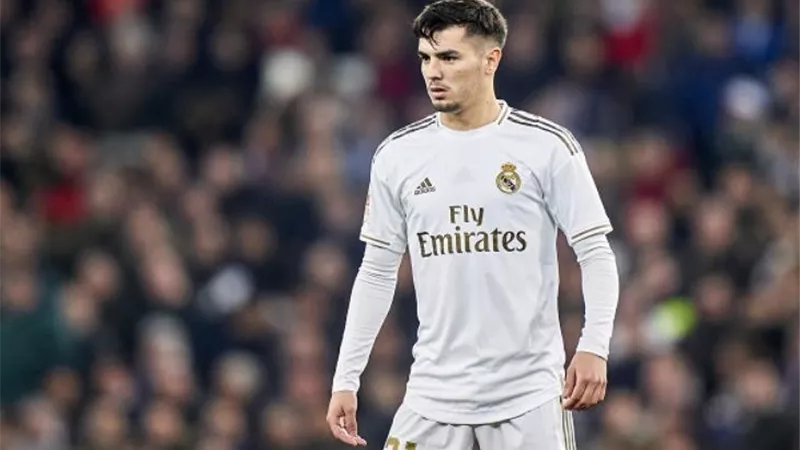 دياز يقتل مواجهة أتلتيكو مدريد بالهدف الخامس فى السوبر الإسبانى