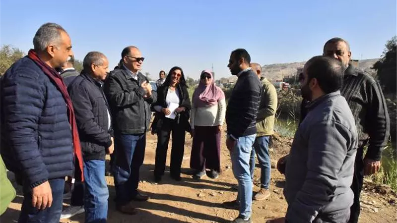 محافظ أسيوط يتفقد أعمال تنفيذ رفع كفاءة مشروع صرف صحي بخط طرد