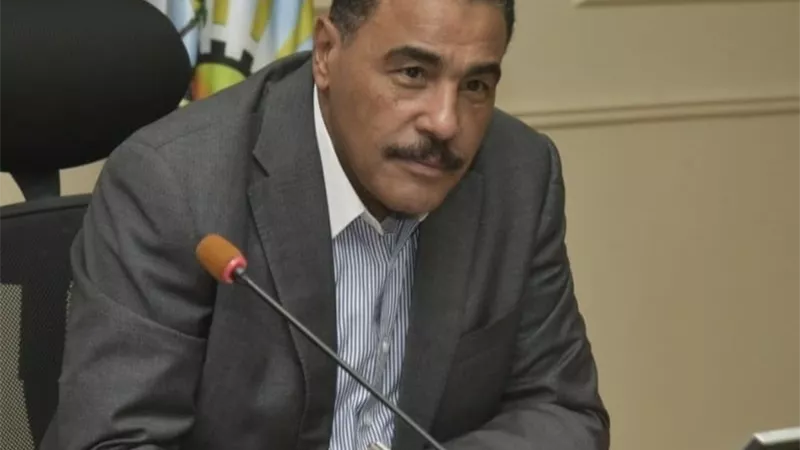 محافظ مطروح يعلن جاهزية المحافظة لامتحانات الشهادة الاعدادية