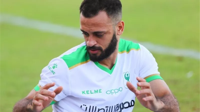 مروان حمدي يلتحق بفريق المصري استعدادًا لكأس الرابطة