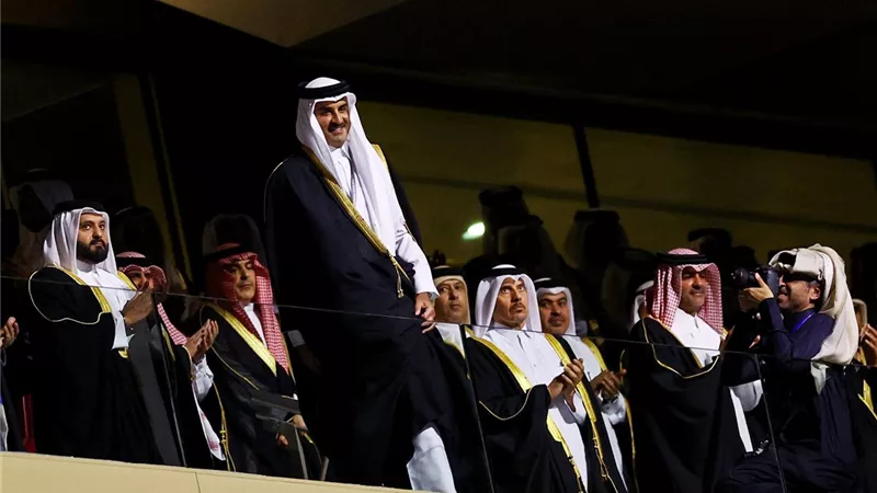 شاهد لحظة وصول أمير قطر استاد لوسيل لافتتاح بطولة كأس آسيا