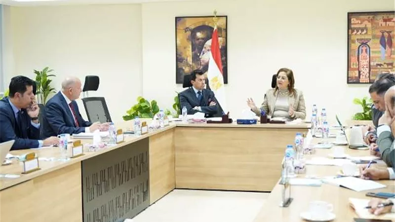 وزيرا التخطيط والشباب يناقشان تنفيذ مدينة مصر للألعاب الأولمبية