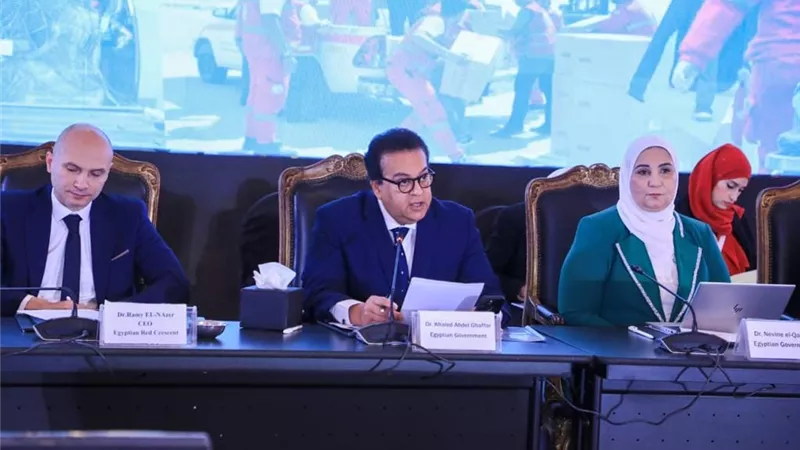 وزيرالصحة: مصر تبذل جهودا حثيثة لدعم الأشقاء في قطاع غزة