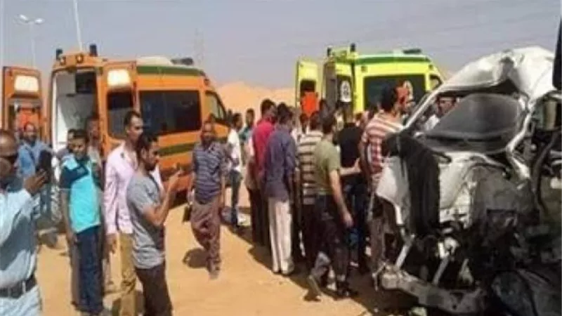 إصابة 5 في تصادم سيارتين بطريق إسكندرية الصحراوي