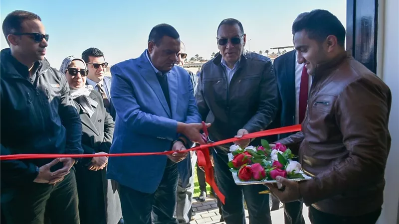 آمنة وغراب يفتتحان المدفن الصحى الآمن بمدينة بلبيس