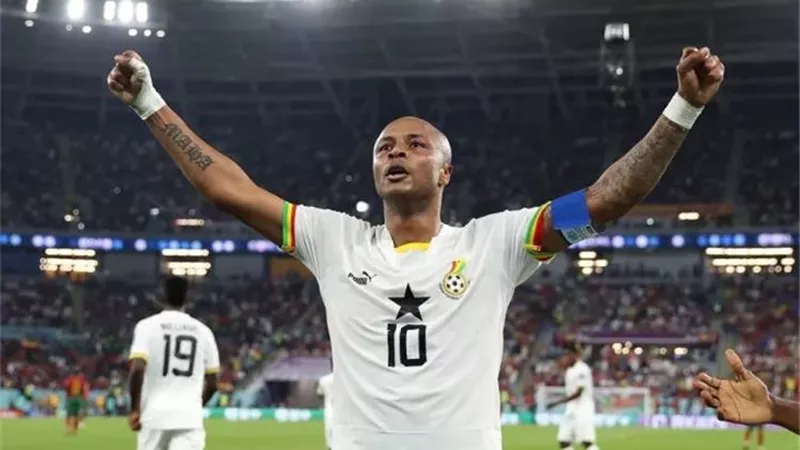أندريه أيو لاعب منتخب غانا : طموحنا هو الفوز بالبطولة ورفع الكأس