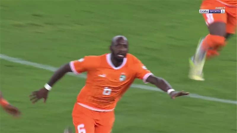 سيكو فوفانا يفتتح سجل أهداف بطولة كأس أمم إفريقيا .. فيديو