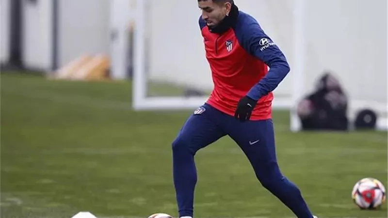 تحت تهديد السلاح .. لاعب أتلتيكو مدريد يتعرض للسرقة