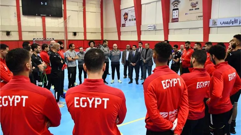 وزير الرياضة يتابع الاستعدادات النهائية لافتتاح أمم إفريقيا لليد
