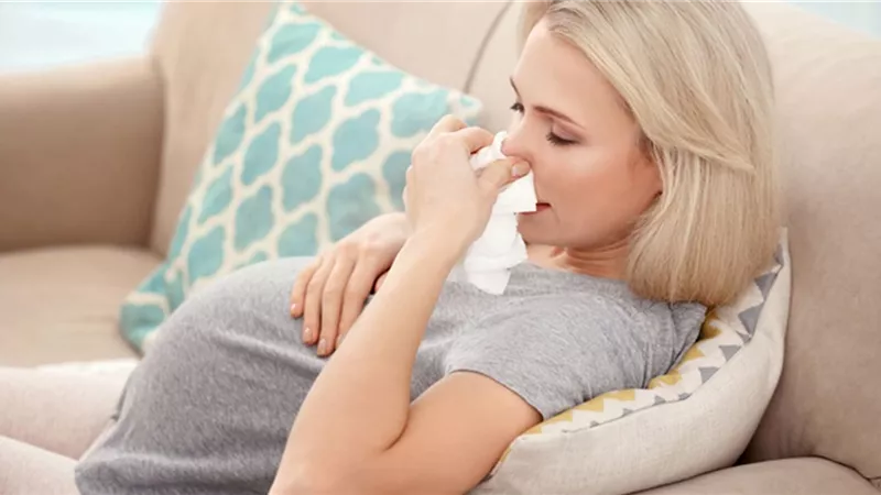 أعراض الإنفلونزا أثناء الحمل وخطوات علاجها