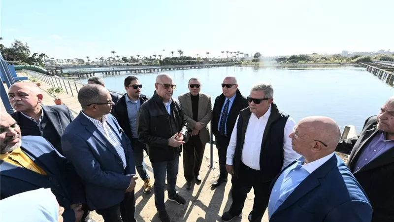 وزير الإسكان يوجه بتكنولوجيا حديثة لتحسين جودة المياه بمحطة الفسطاط