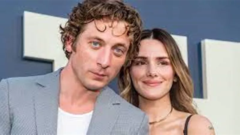 جيريمي ألين وايت يفوز بجائزة إيمي لأفضل ممثل في مسلسل كوميدي
