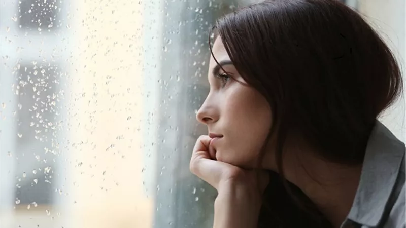 10 عادات سيئة تؤثر على الصحة العقلية .. تعرف عليها