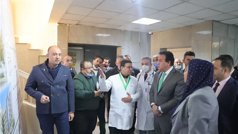 وزير الصحة يتفقد أعمال التطوير بمستشفى صدر إمبابة