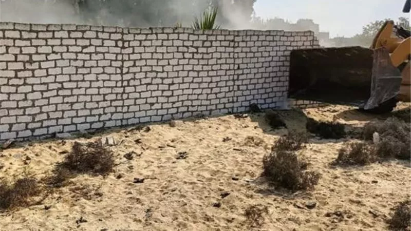 إزالة ٢٥ حالة تعدٍّ على الأراضي الزراعية بالإسماعيلية