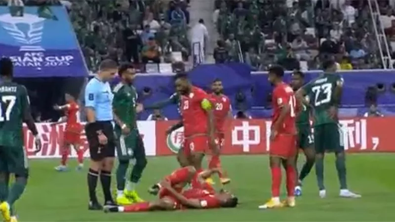 صالح اليحيائي يمنح عمان هدف التقدم أمام المنتخب السعودي