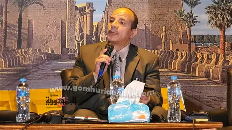 مدير تعليم الأقصر يعقد اجتماعاً موسعاً لرؤساء اللجان