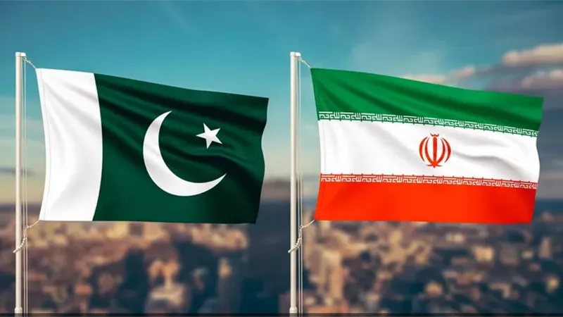 باكستان تعلّق على ضربة إيران وتحذر من 