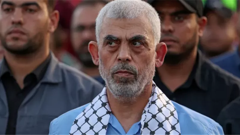 الاتحاد الأوروبي يفرض عقوبات على السنوار.. وإسرائيل ترحب