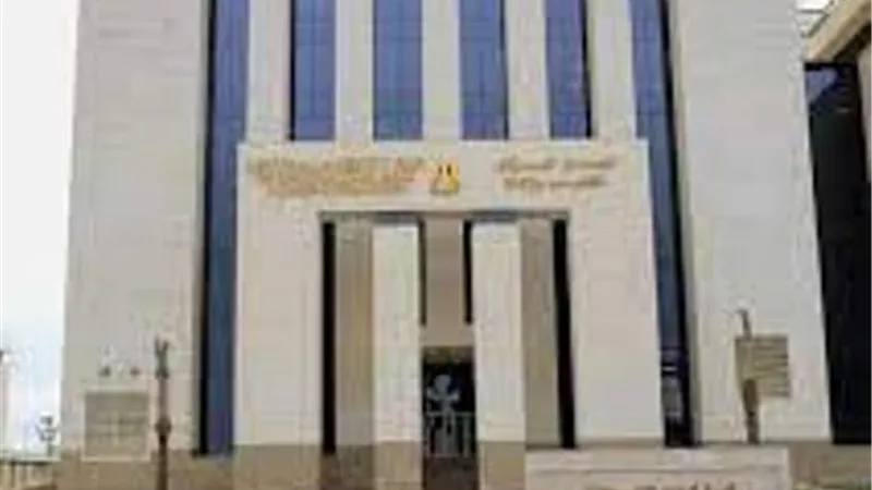 قانون الخدمة المدنية الجديد.. يعيد الانضباط للموظفين