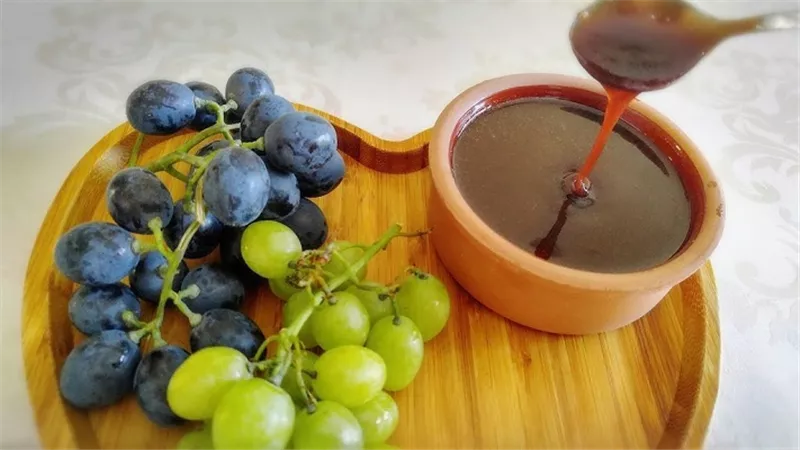 فوائد دبس العنب واستخداماته .. تعرف عليها