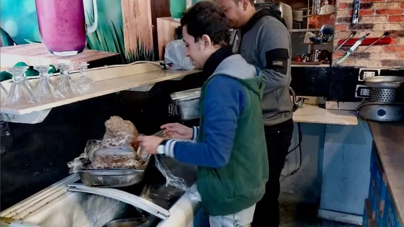 مخالفات صحية ومأكولات غير صالحة فى حملة للبيئة بمدينة الأقصر