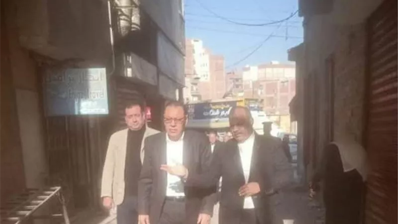 محافظ الشرقية يتابع أعمال الرصف والتطوير بشوارع أبوحماد