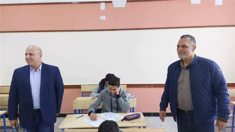 وكيل تعليم دمياط يتفقد لجان الشهادة الإعدادية