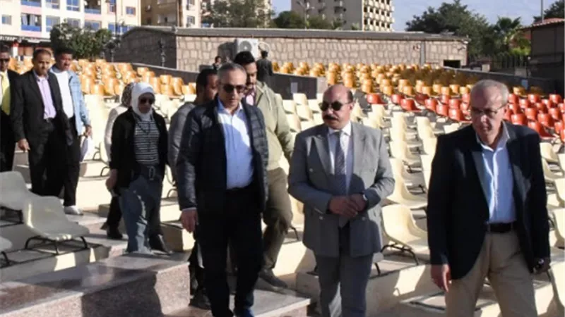 محافظ أسوان يتفقد ميدانياً المشروعات التنموية والخدمية