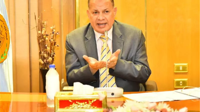 محافظ أسيوط: تنظيم قوافل لإتاحة خدمات تنظيم الأسرة