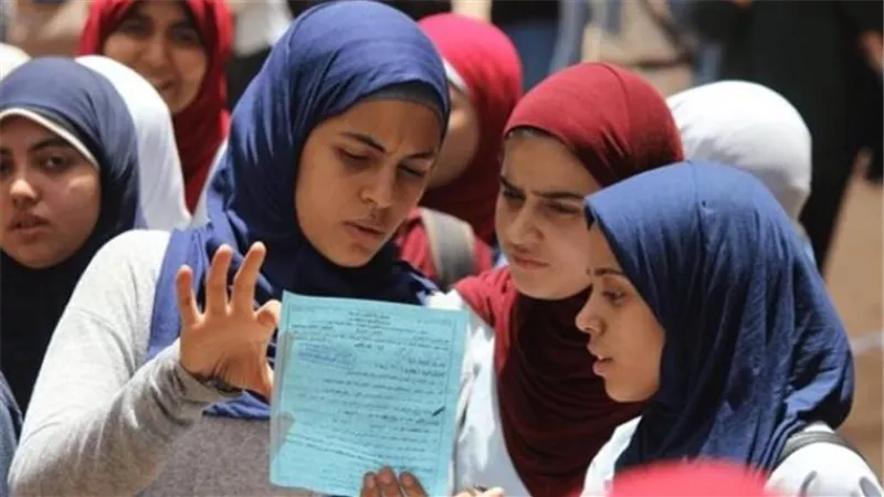 إجابة امتحان اللغة الإنجليزية للشهادة الإعدادية بمحافظة السويس