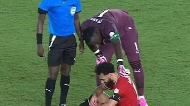 كلوب يكشف حديثه مع محمد صلاح وتفاصيل اصابته أمام غانا