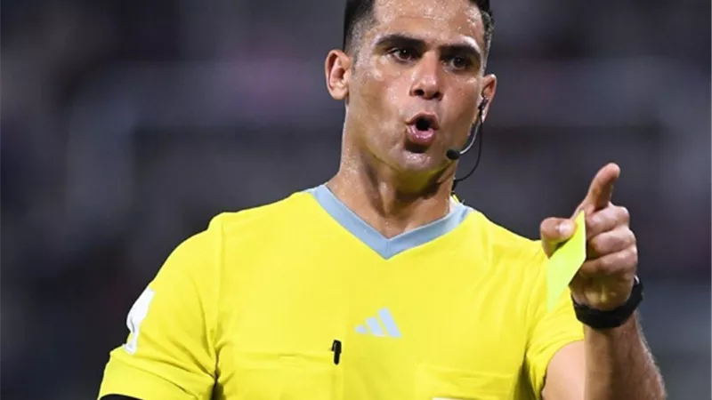 محمد معروف حكما لمباراة موريتانيا وأنجولا فى امم افريقيا