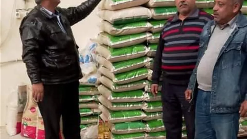 ضبط 5طن أرز غير مدون عليه السعر داخل شركة ببلبيس