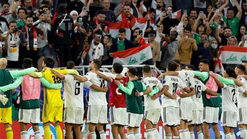 شاهد فرحة الجماهير العراقية بعد الفوز التاريخي على اليابان