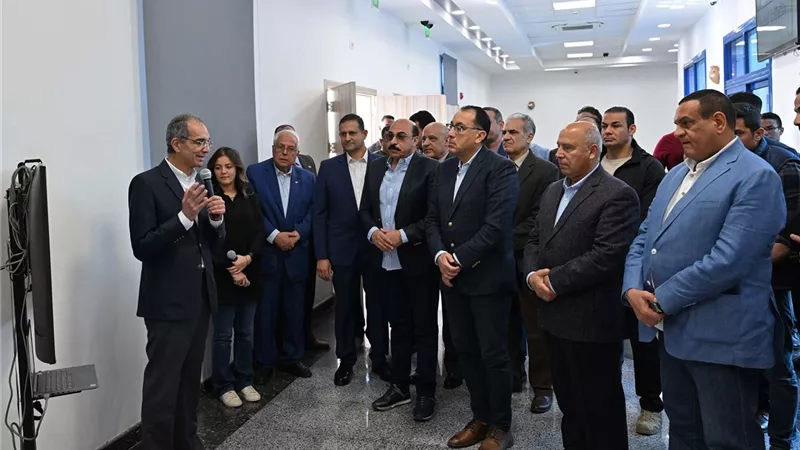 رئيس الوزراء يتفقد مركز إبداع مصر الرقمية 