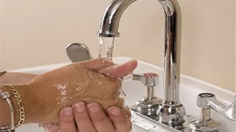 أيهما أفضل لصحة الجلد .. المياه الباردة أم الساخنة ؟